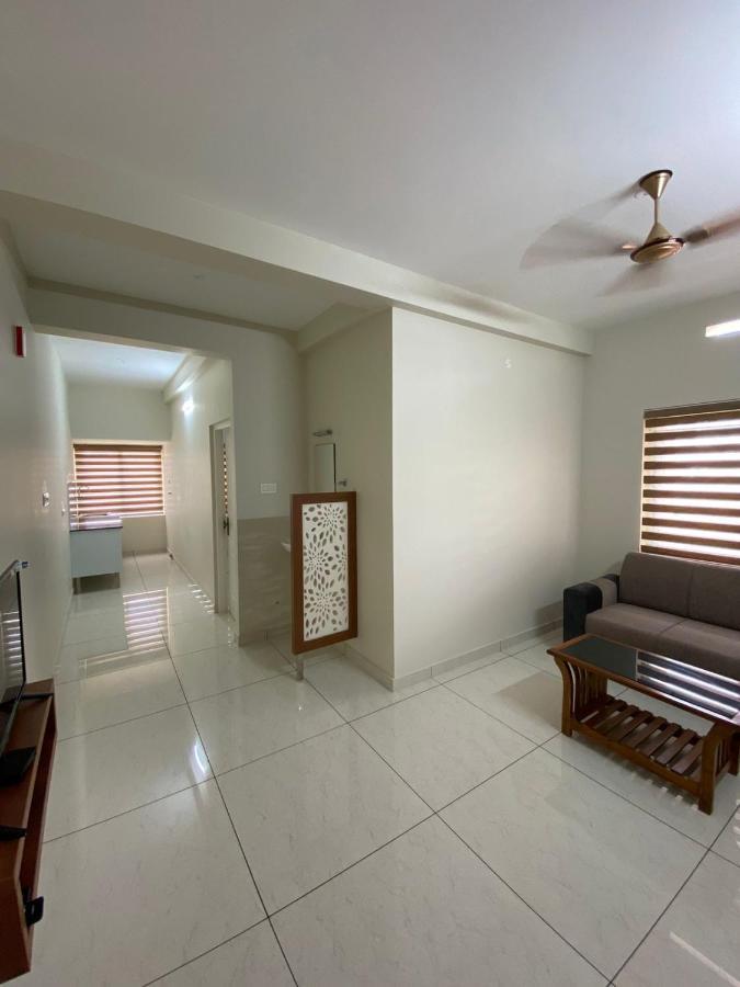 Nimet Residency Apartment Kochi Ngoại thất bức ảnh